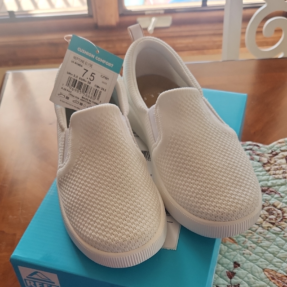 Reef Womens White Mesh Slip-On Sneakers